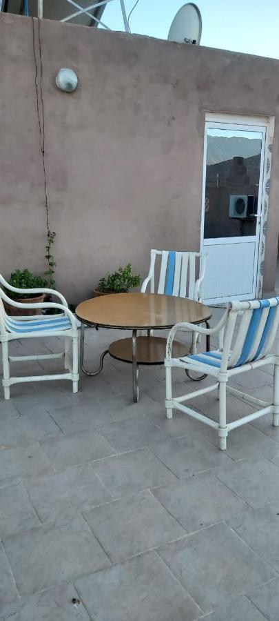 תפראוט Hotel Titrit מראה חיצוני תמונה