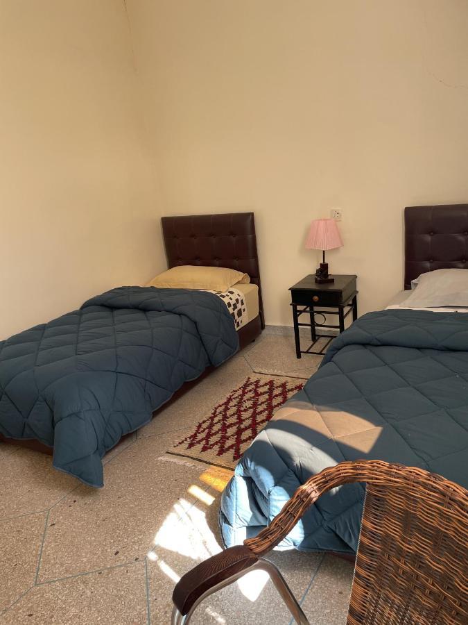 תפראוט Hotel Titrit מראה חיצוני תמונה