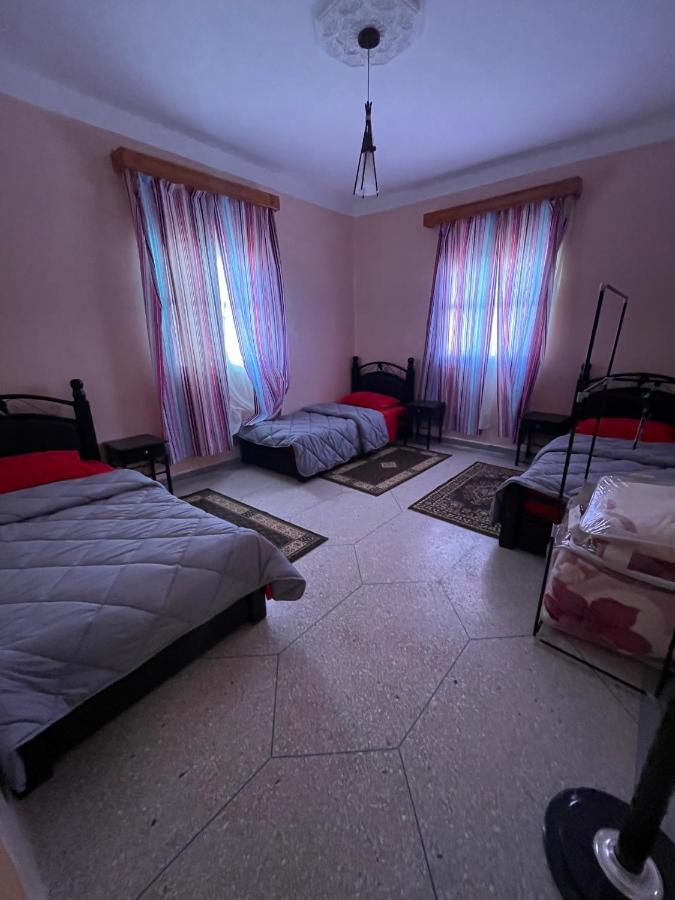 תפראוט Hotel Titrit מראה חיצוני תמונה